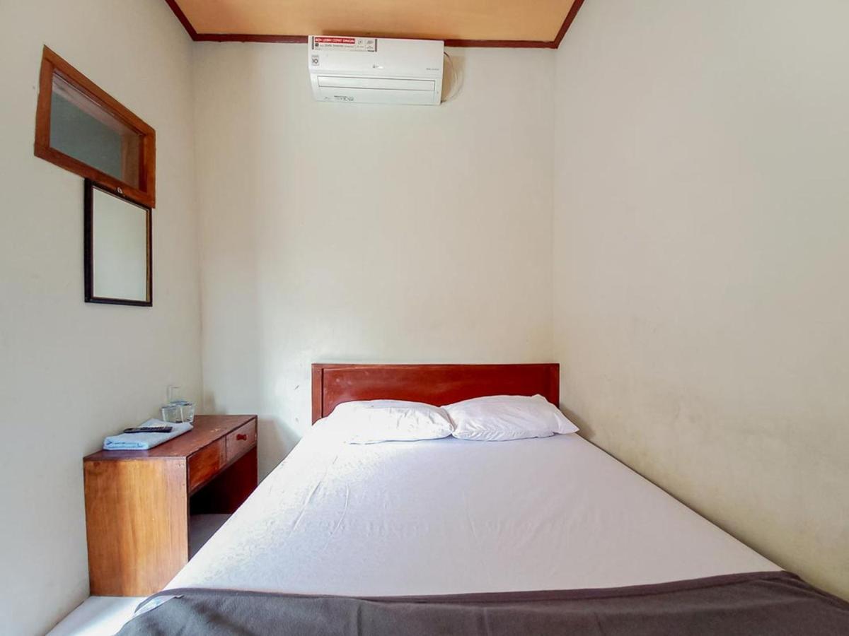 Hotel Gerung 2 Near Luwes Mall Nganjuk Mitra Reddoorz Exterior photo